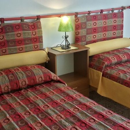 Bed and Breakfast Casa Tarragona Альгеро Экстерьер фото